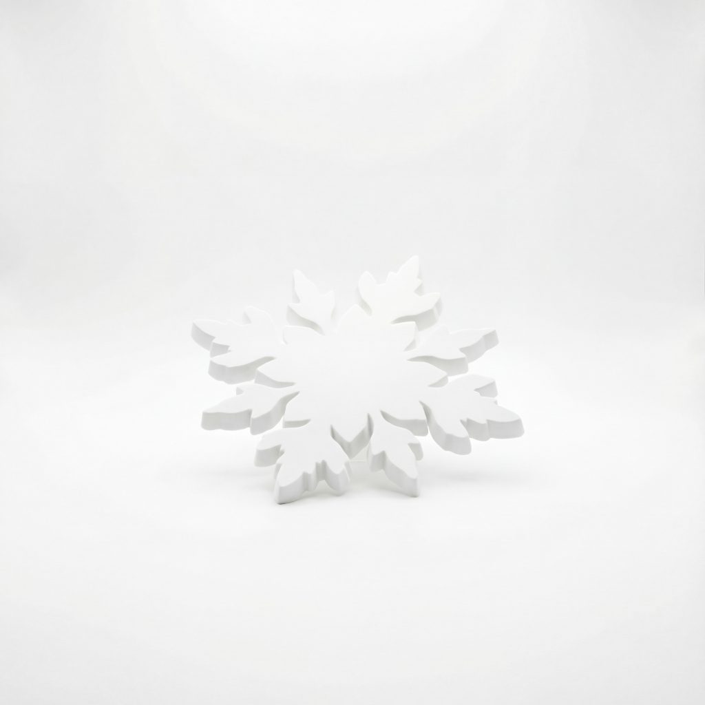 Vorderansicht des SNØVIT 3D Logo auf dem Oberarm.