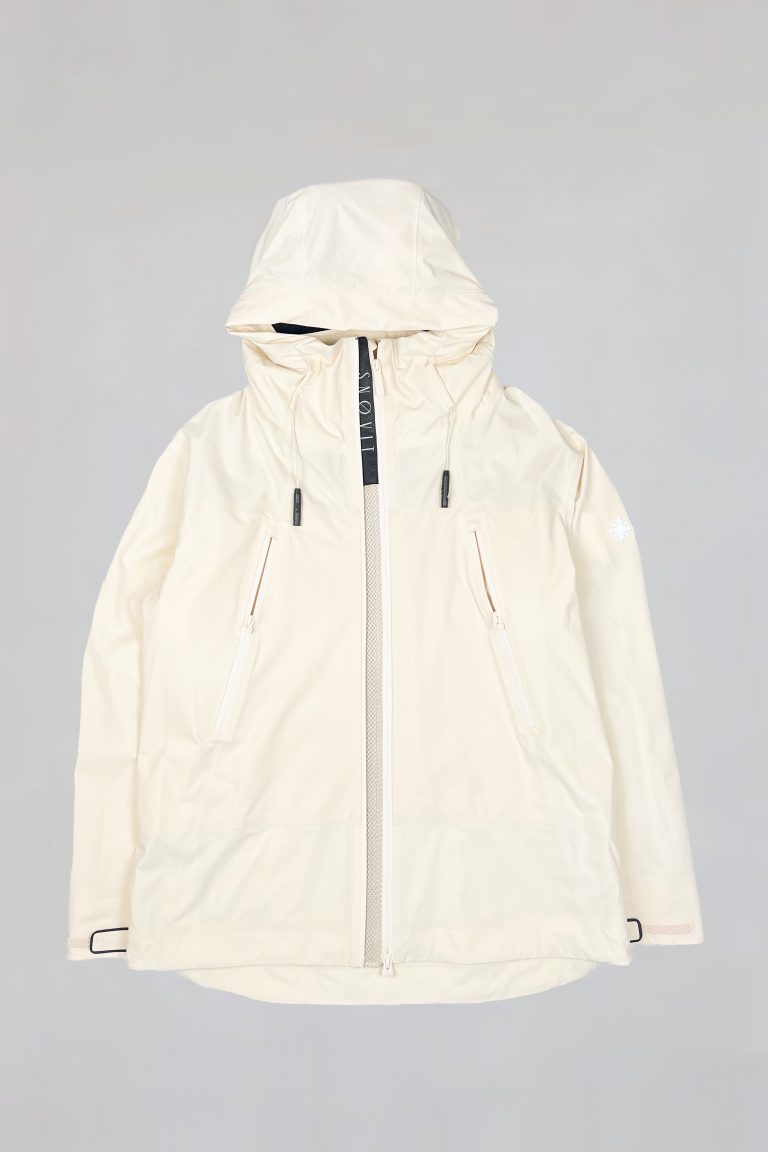Beige SNØVIT Moonlighter X Outdoor-Jacke mit zwei Belüftungszippern vorne, aus robustem Nylon, wasserabweisend und winddicht.