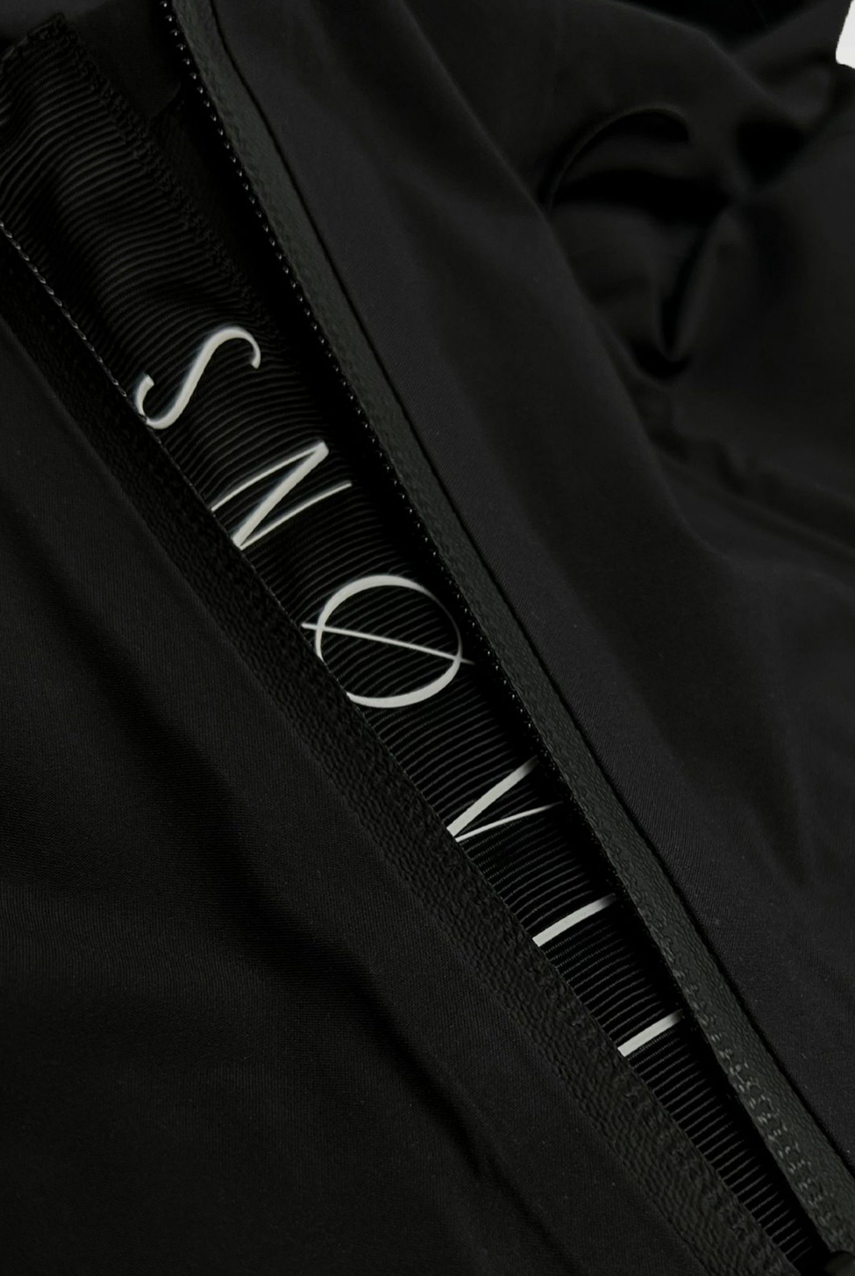 OUTDOOR JACKET NITHYA NØVA X — Detail 1