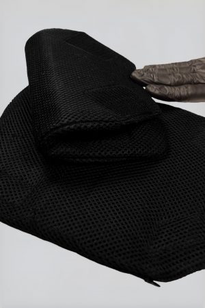 Seitliche DEFENX Side Shield Protektoren für zusätzlichen Schutz bei DEFENX Schutzwesten.