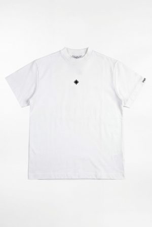 Produktfoto - Frontansicht des weißen SNOVIT Tshirt Arcane.